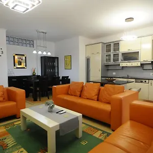 https://center-tirana-apartment-1016.albaniahotels.org