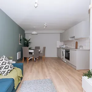 https://relaxing-1bd-flat-with-a-roof-terrace-portobello.dublin-hotelsweb.com