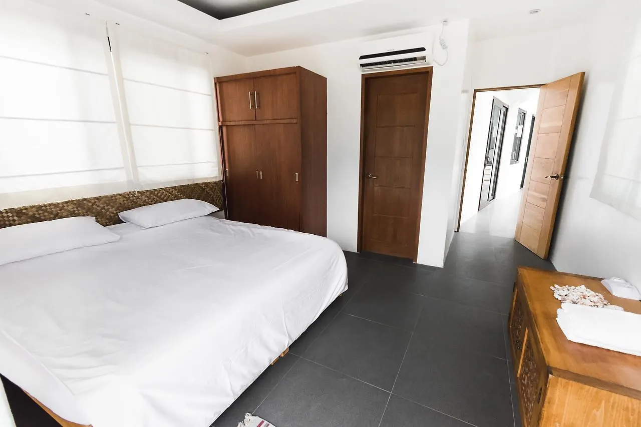 The Whitehouse By The Sea Villa Panglao 0*,